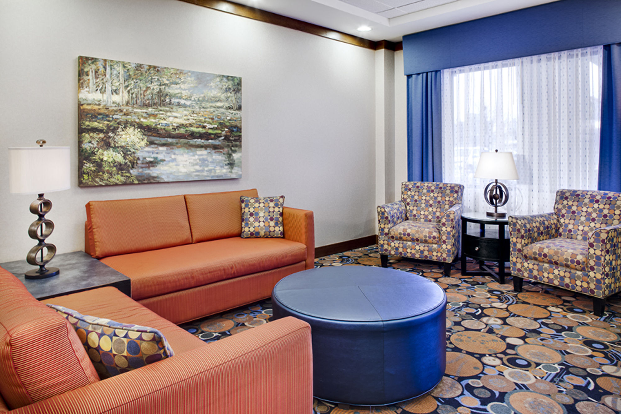 Express & By Ihg 2*