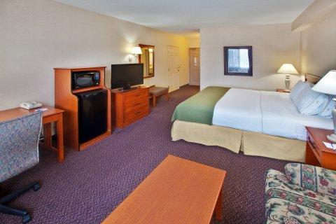 Express & By Ihg 2* Coralville