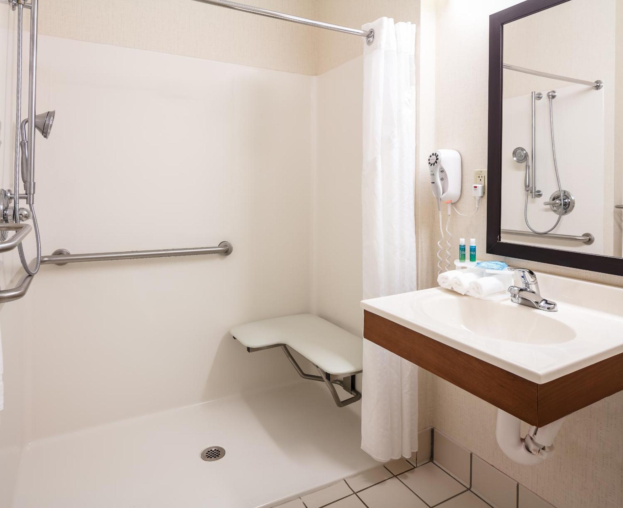 Express & By Ihg Hotel