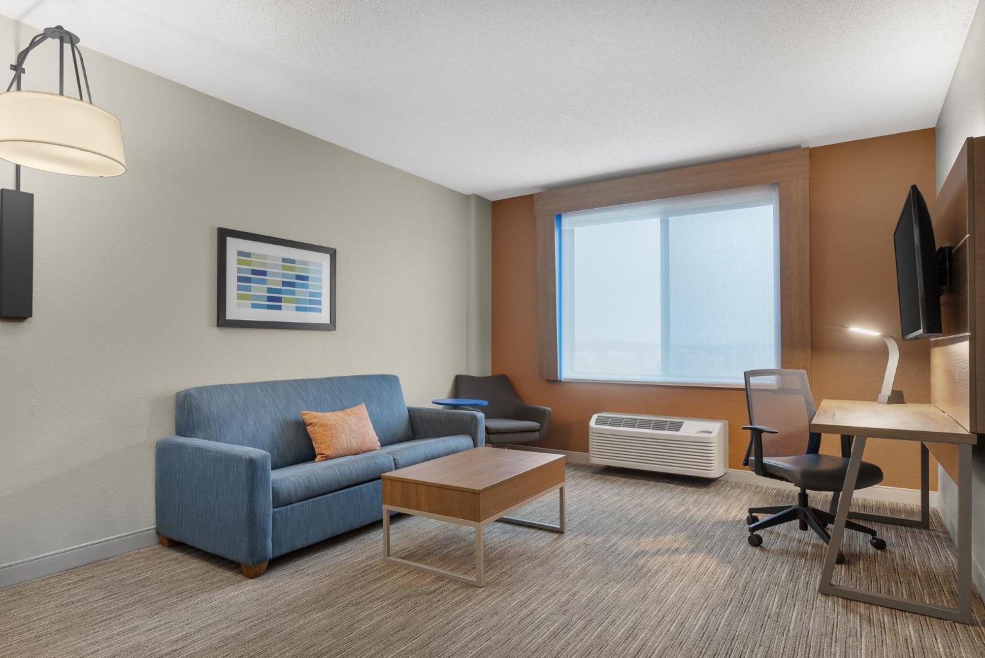 Express & By Ihg Coralville