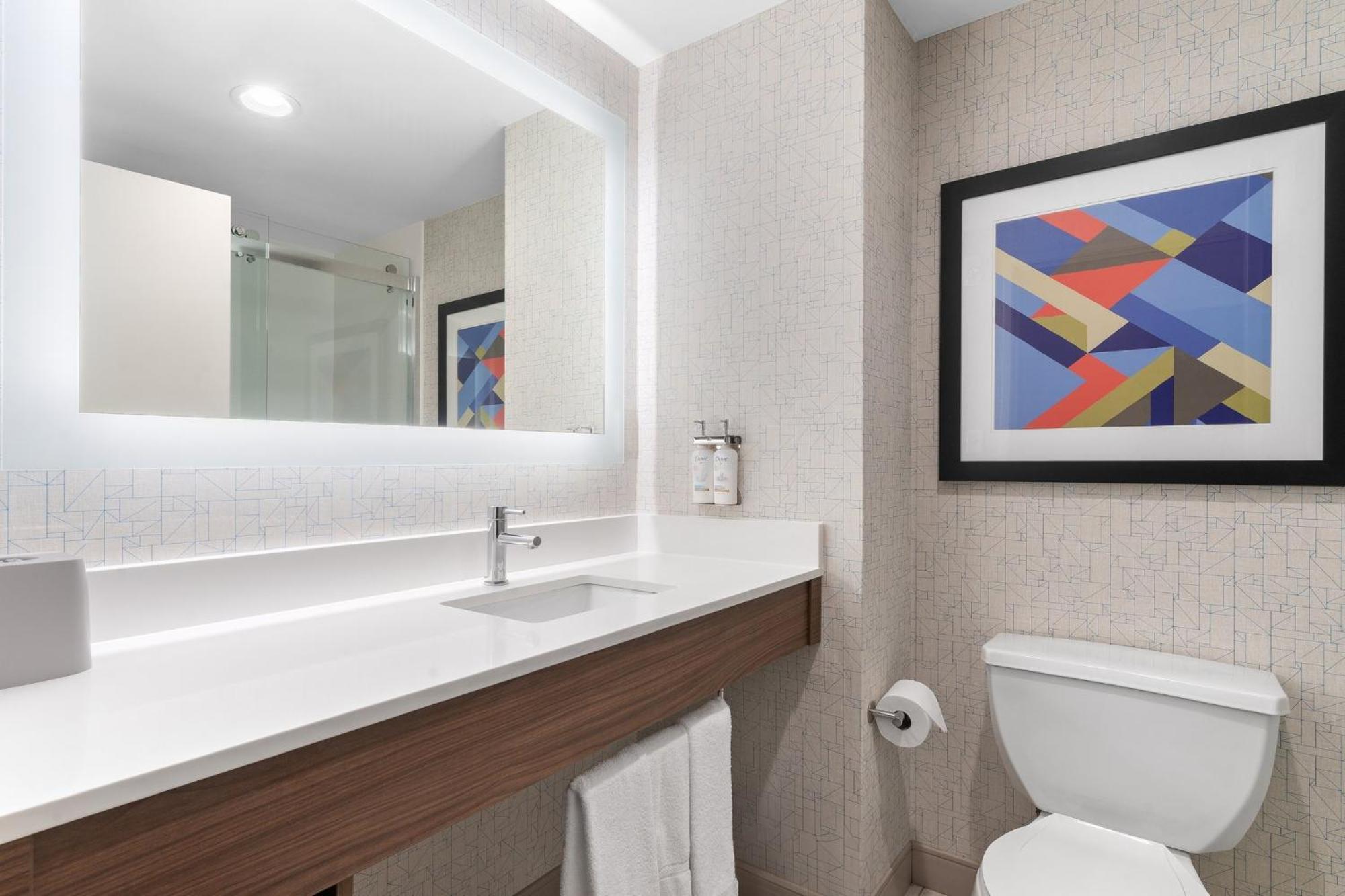 Hotel Express & By Ihg 2*
