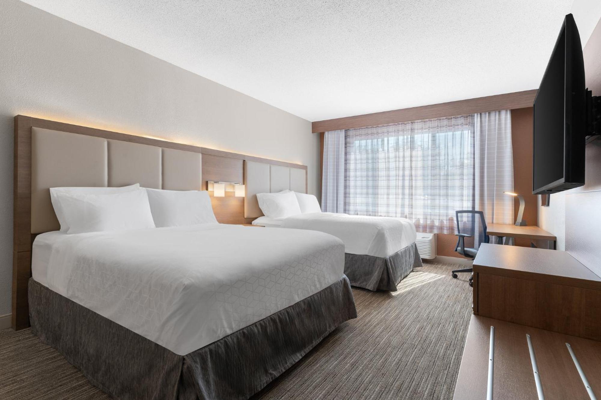 Hotel Express & By Ihg Coralville