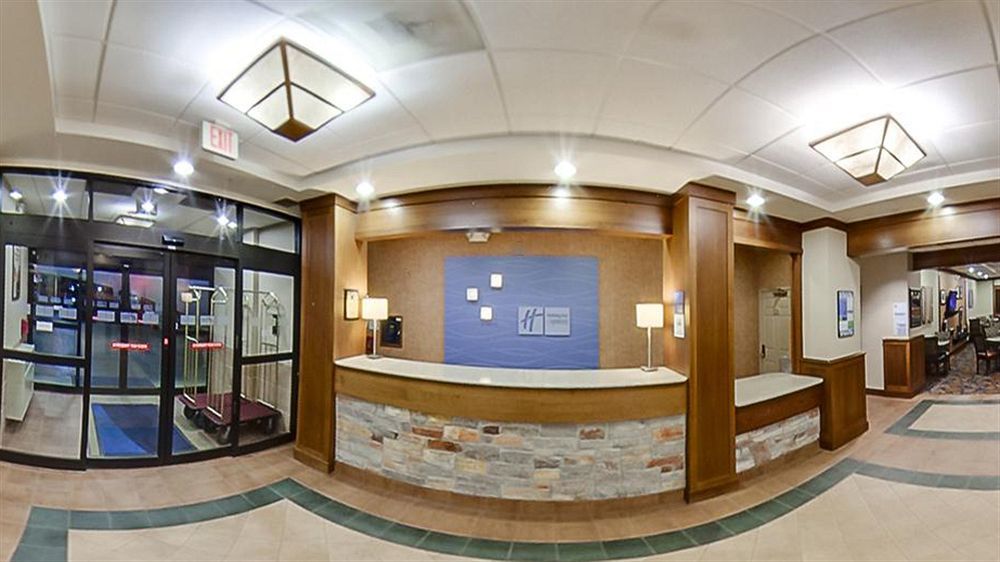 Express & By Ihg Hotel 2*