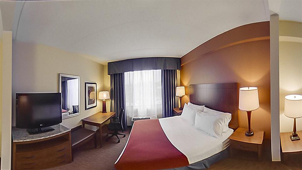 Hotel Express & By Ihg